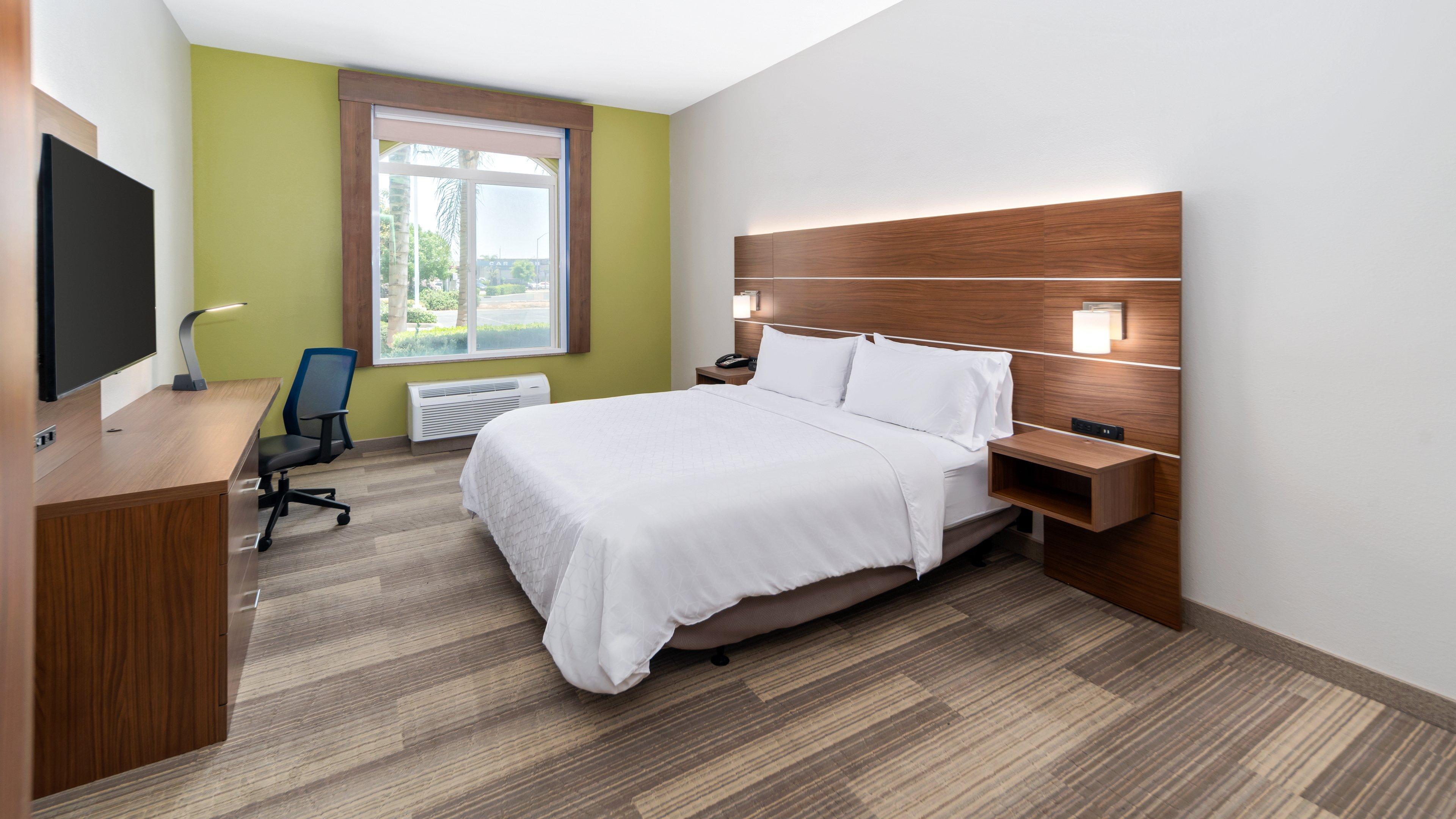 Holiday Inn Express & Suites Dinuba West By Ihg Exteriér fotografie